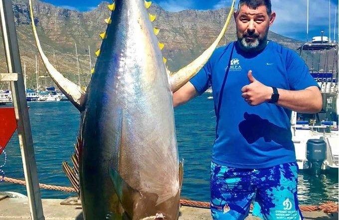 catch big fish deep-sea-fishing-charters-cape-town-hout-bay-fishing-tuna-fishing - Yellowfin Tuna 1
